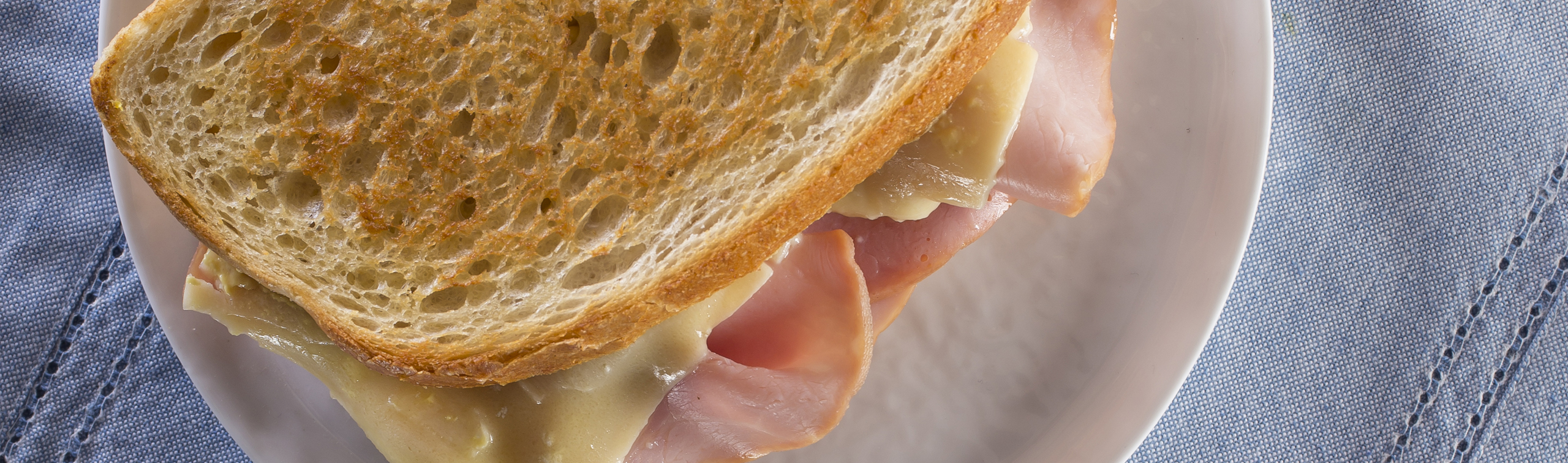 Croque-Monsieur Grilled Ham and Cheese - Love of Food