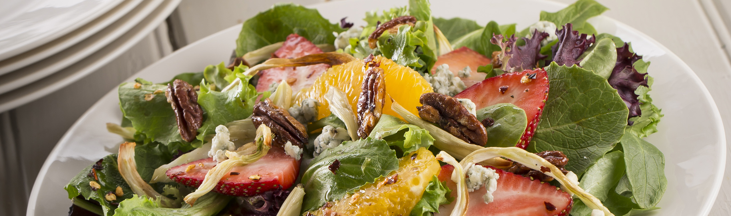Fresh Orange, Strawberry and Pecan Salad - Love of Food